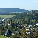 Near Eifel Lift 度假居 *